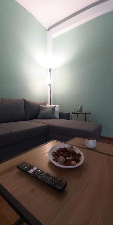 Sky Nomads Apartment Tesalonika Bagian luar foto