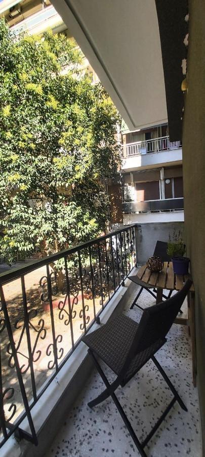 Sky Nomads Apartment Tesalonika Bagian luar foto